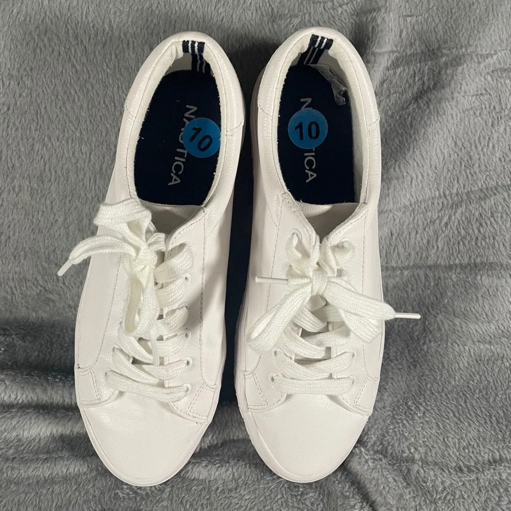 Nautica White Low Top Lace Up Sneakers 90s‎ Preppy Coastal Logo Size 10